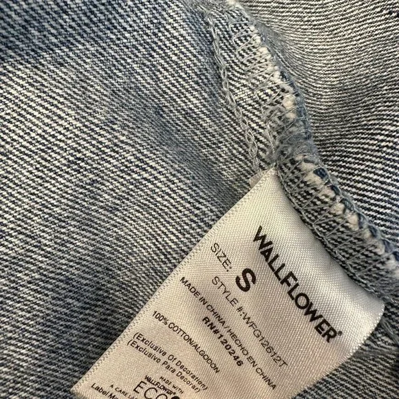 The Little Mermaid Sequin Jacket sz S - Picture 7 of 7